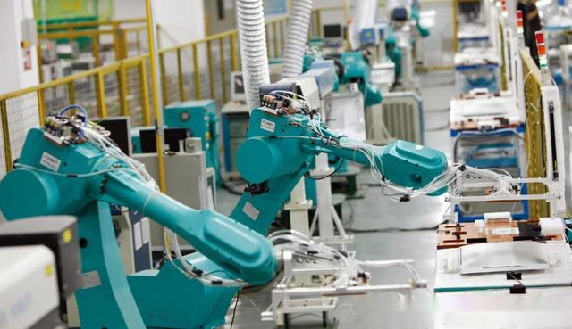 工业机器人产量年内增长13.9%